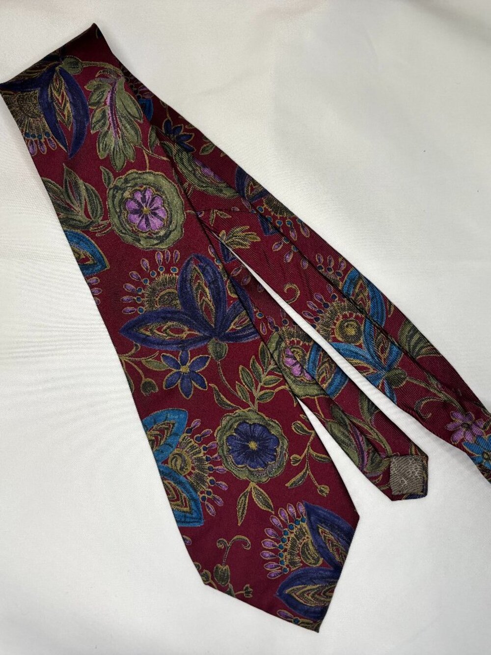 Pierre Balmain Paris 100% Italian Silk Necktie Burgundy Floral Botanical Vintage